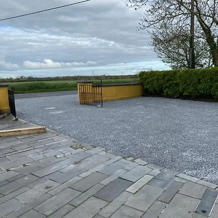 The Thatch-remarkable 2 Bed Kerry Apartment *